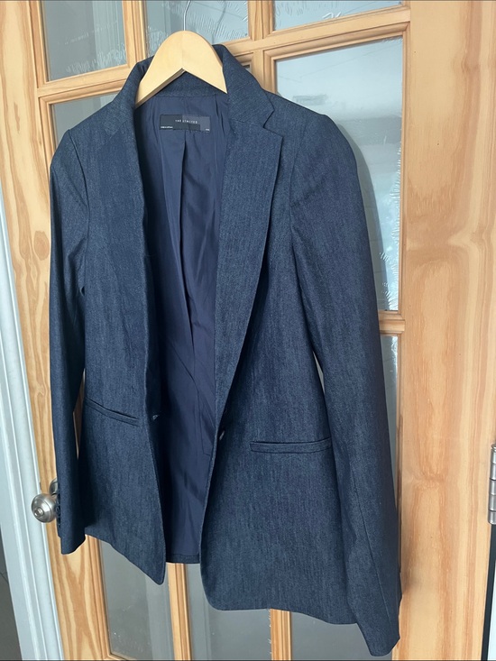 The Limited Jackets & Blazers - The Limited women’s dark denim one button blazer, sz small. EUC, indigo, capsule